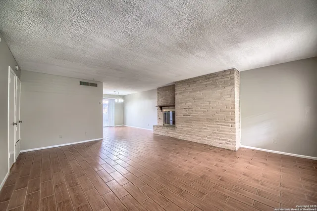 $140,000 | 8715 Starcrest, Unit 48, San Antonio, TX 78217