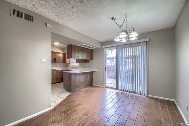 $140,000 | 8715 Starcrest, Unit 48, San Antonio, TX 78217