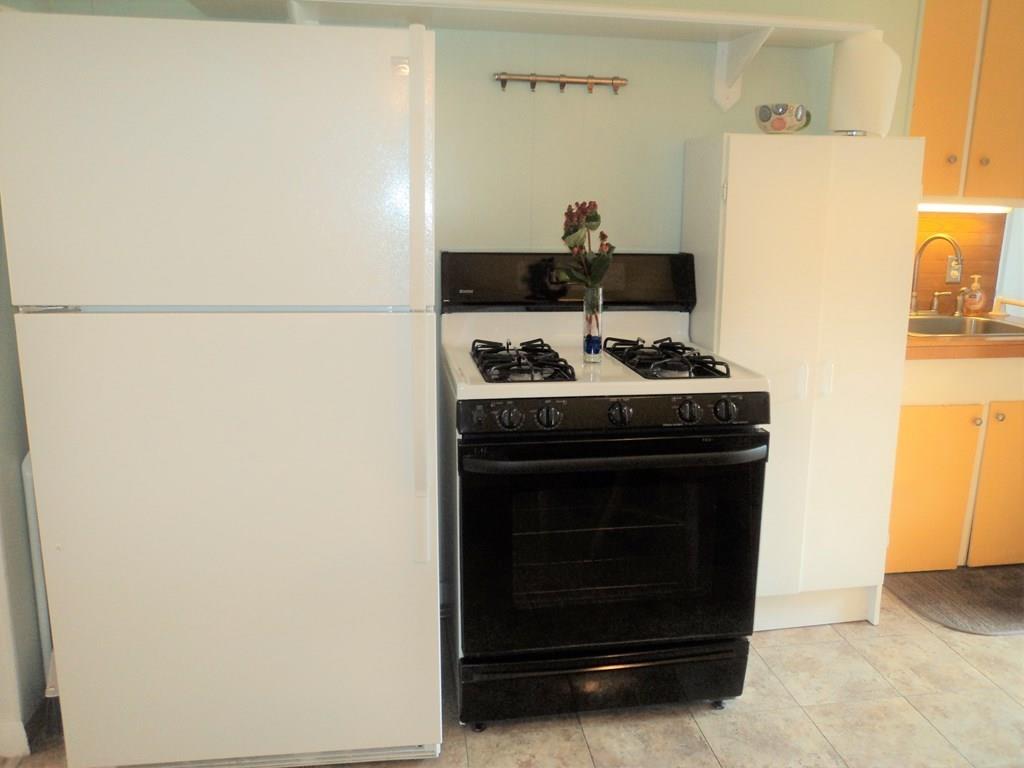 215 Oneil Road Somerset, MA 02725 - Photo 12 of 26 Gallery Image 12