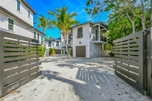 $9,000,000 | 832 South Bay Boulevard, Unit A & B, Anna Maria, FL 34216