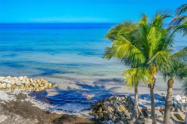 $9,000,000 | 832 South Bay Boulevard, Unit A & B, Anna Maria, FL 34216