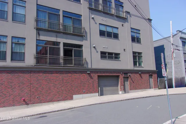 $359,900 | 17 Chapel Street, Unit 303, Albany, NY 12210