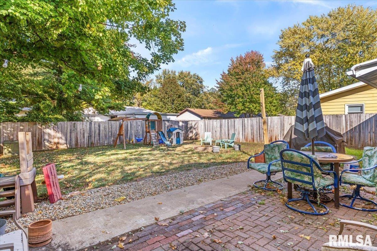 2229 Trowbridge Road Springfield, IL 62703 - Photo 35 of 37