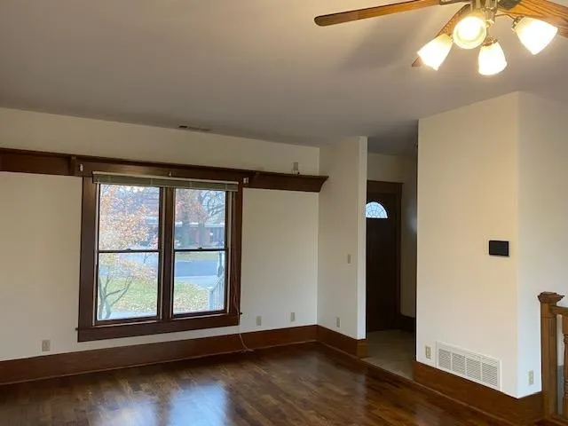 $295,000 | 317 East Smith Street, Hesston, KS 67062