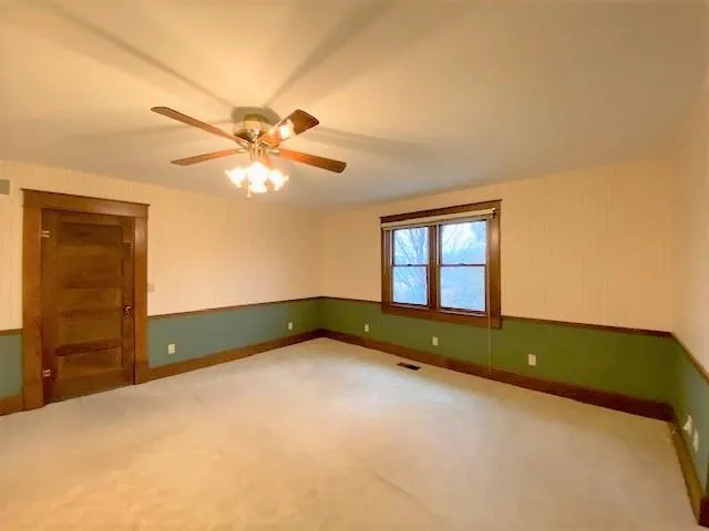 $295,000 | 317 East Smith Street, Hesston, KS 67062