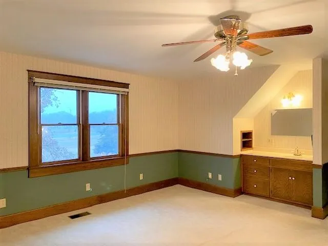 $295,000 | 317 East Smith Street, Hesston, KS 67062