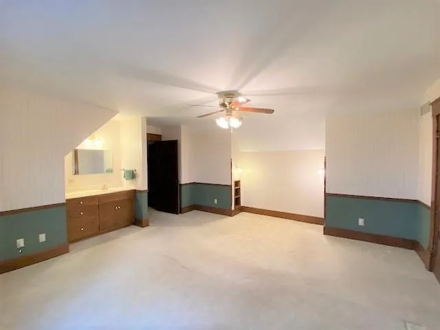 $295,000 | 317 East Smith Street, Hesston, KS 67062