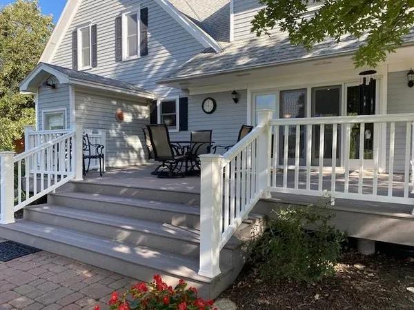 $295,000 | 317 East Smith Street, Hesston, KS 67062