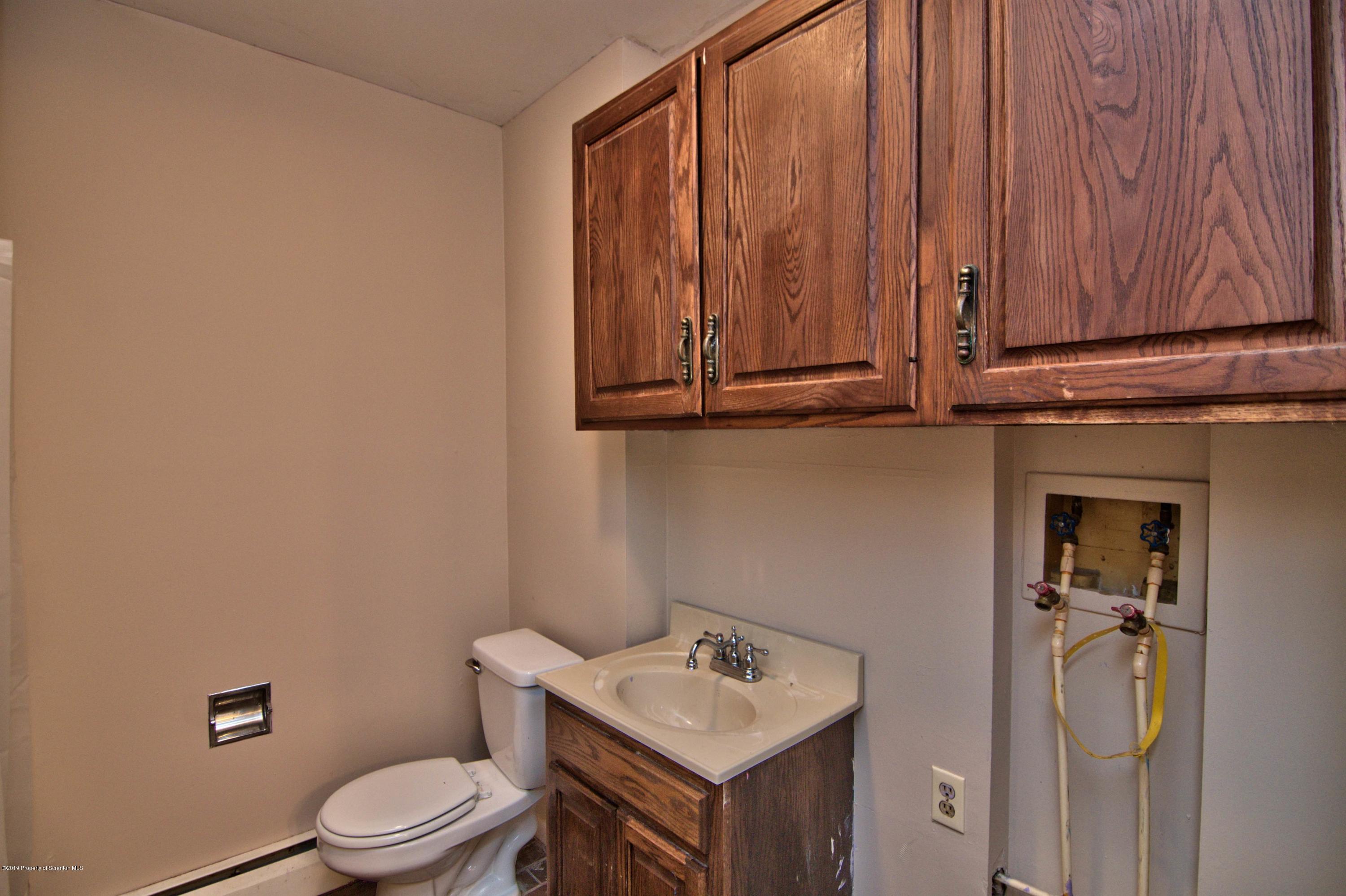 1531 Upper Fords Pond Road Clarks Summit, PA 18411 - Photo 9 of 62 Gallery Image 9