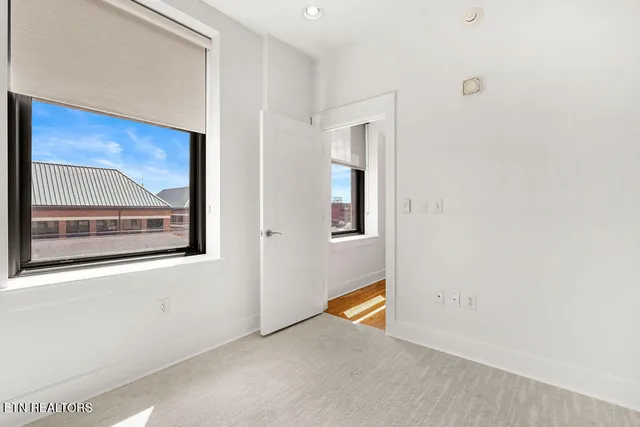 $2,500 | 531 South Gay Street, Unit 702, Knoxville, TN 37902