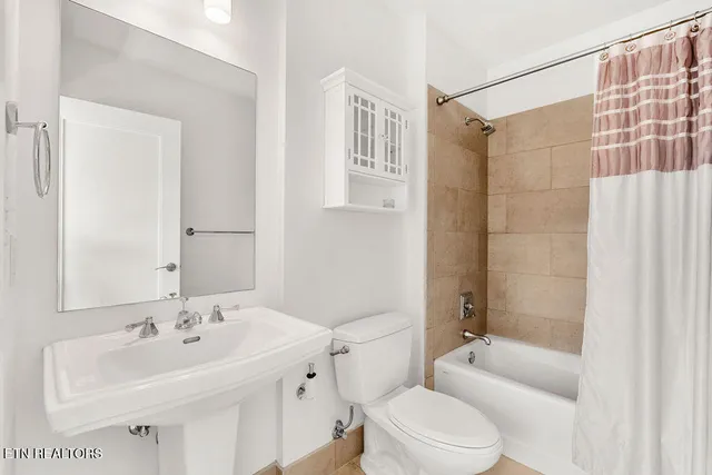 $2,500 | 531 South Gay Street, Unit 702, Knoxville, TN 37902