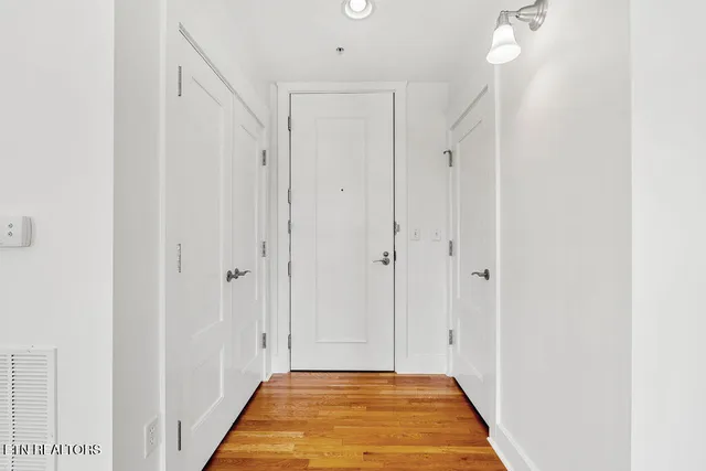 $2,500 | 531 South Gay Street, Unit 702, Knoxville, TN 37902