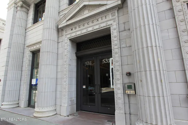 $2,500 | 531 South Gay Street, Unit 702, Knoxville, TN 37902