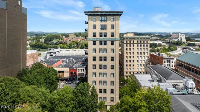 $2,500 | 531 South Gay Street, Unit 702, Knoxville, TN 37902