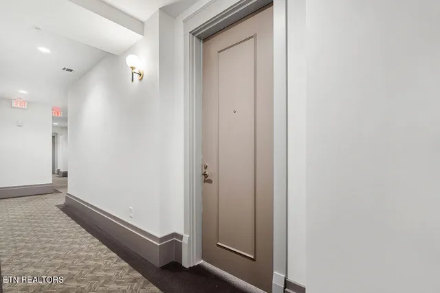 $2,500 | 531 South Gay Street, Unit 702, Knoxville, TN 37902