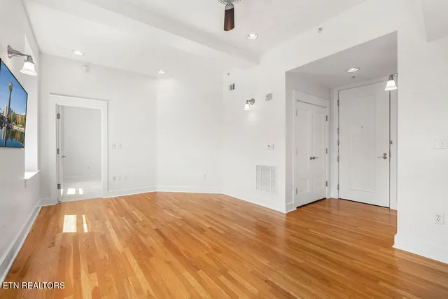 $2,500 | 531 South Gay Street, Unit 702, Knoxville, TN 37902