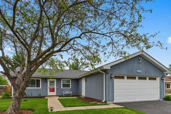 $317,000 | 4595 Zeppelin Drive, Hanover Park, IL 60133
