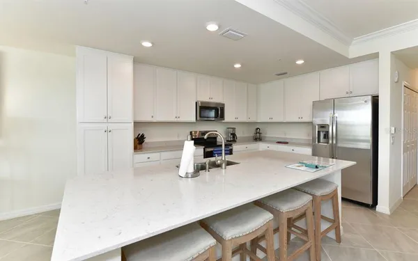 $2,600 | 17724 Gawthrop Drive, Unit 103, Bradenton, FL 34211