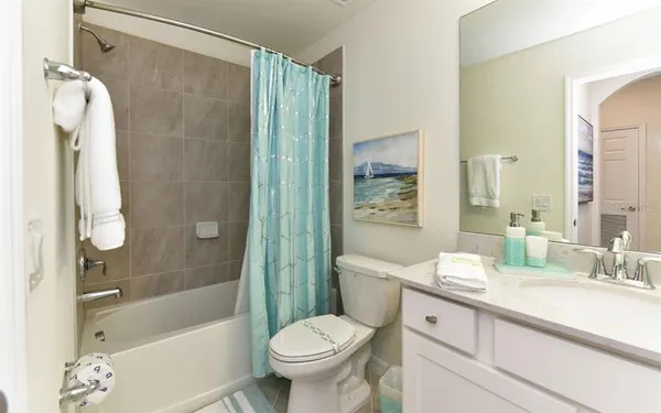 $2,600 | 17724 Gawthrop Drive, Unit 103, Bradenton, FL 34211