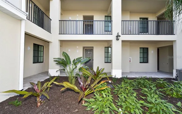 $2,600 | 17724 Gawthrop Drive, Unit 103, Bradenton, FL 34211