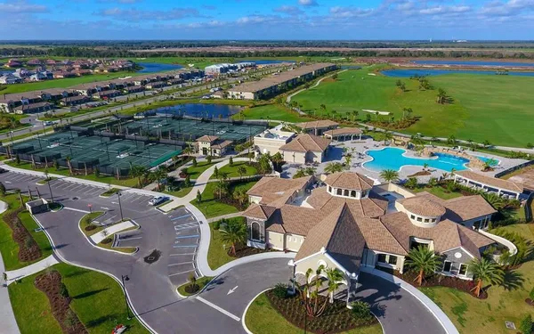 $2,600 | 17724 Gawthrop Drive, Unit 103, Bradenton, FL 34211