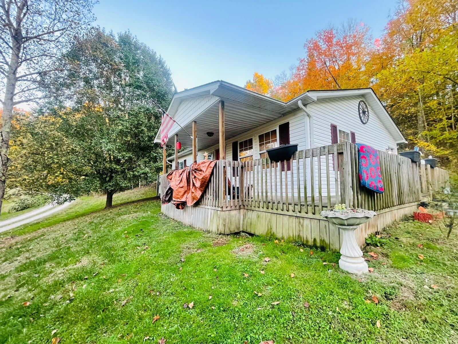 149 Clara Ann Road Lavalette, WV 25535 - Photo 8 of 31 Gallery Image 8