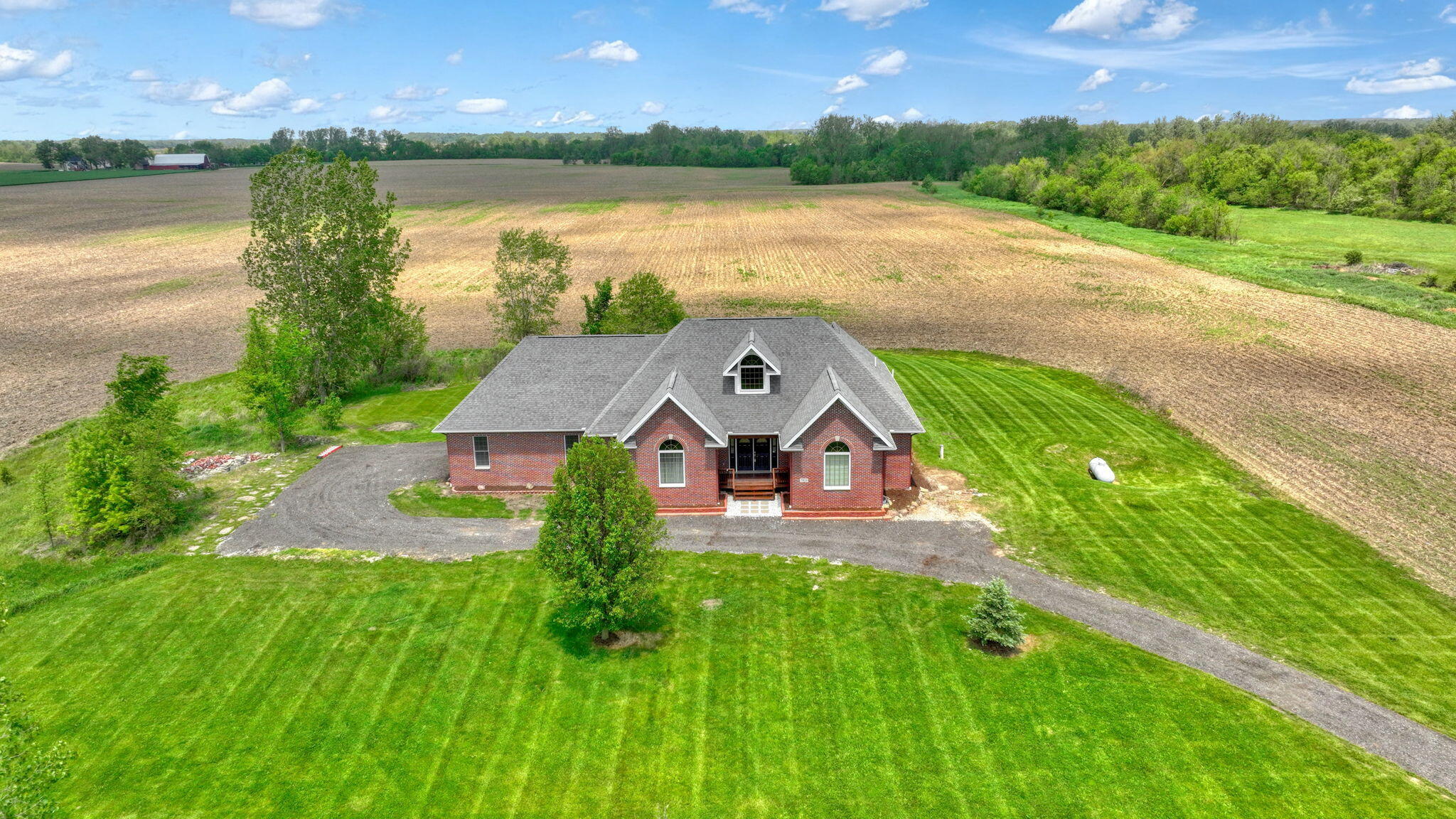 19834 Redman Road Milan, MI 48160 - Photo 47 of 54 47-web-or-mls-DJI_0855_HDR (2)