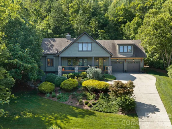$1,150,000 | 80 Village Pointe Lane, Asheville, NC 28803