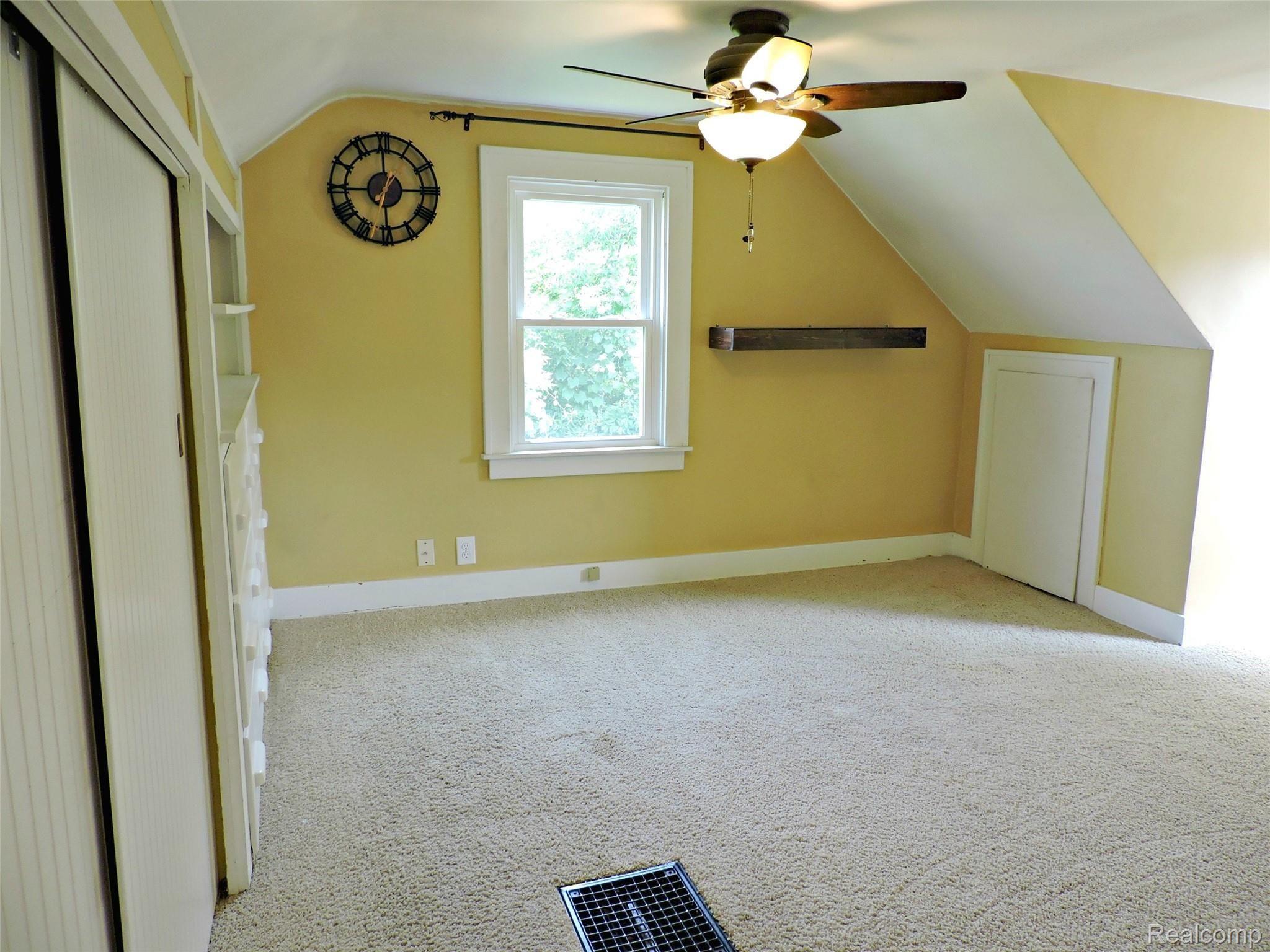 11300 Main Road Fenton, MI 48430 - Photo 26 of 57 26.JPG