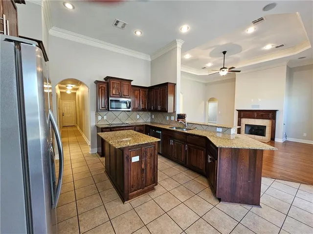 $2,350 | 549 English Oaks Drive, Madisonville, LA 70447