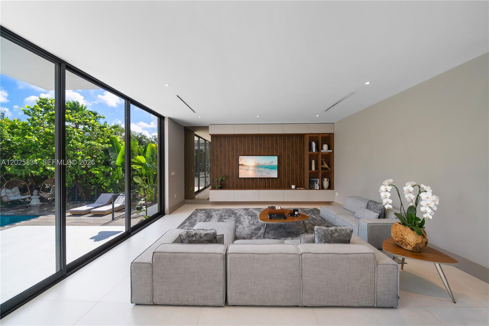 571 Glenridge Road Key Biscayne, FL 33149 - Photo 17 of 50