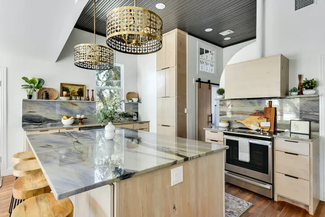 $823,000 | 12005 Mustang Chase, Austin, TX 78727