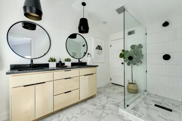 $823,000 | 12005 Mustang Chase, Austin, TX 78727