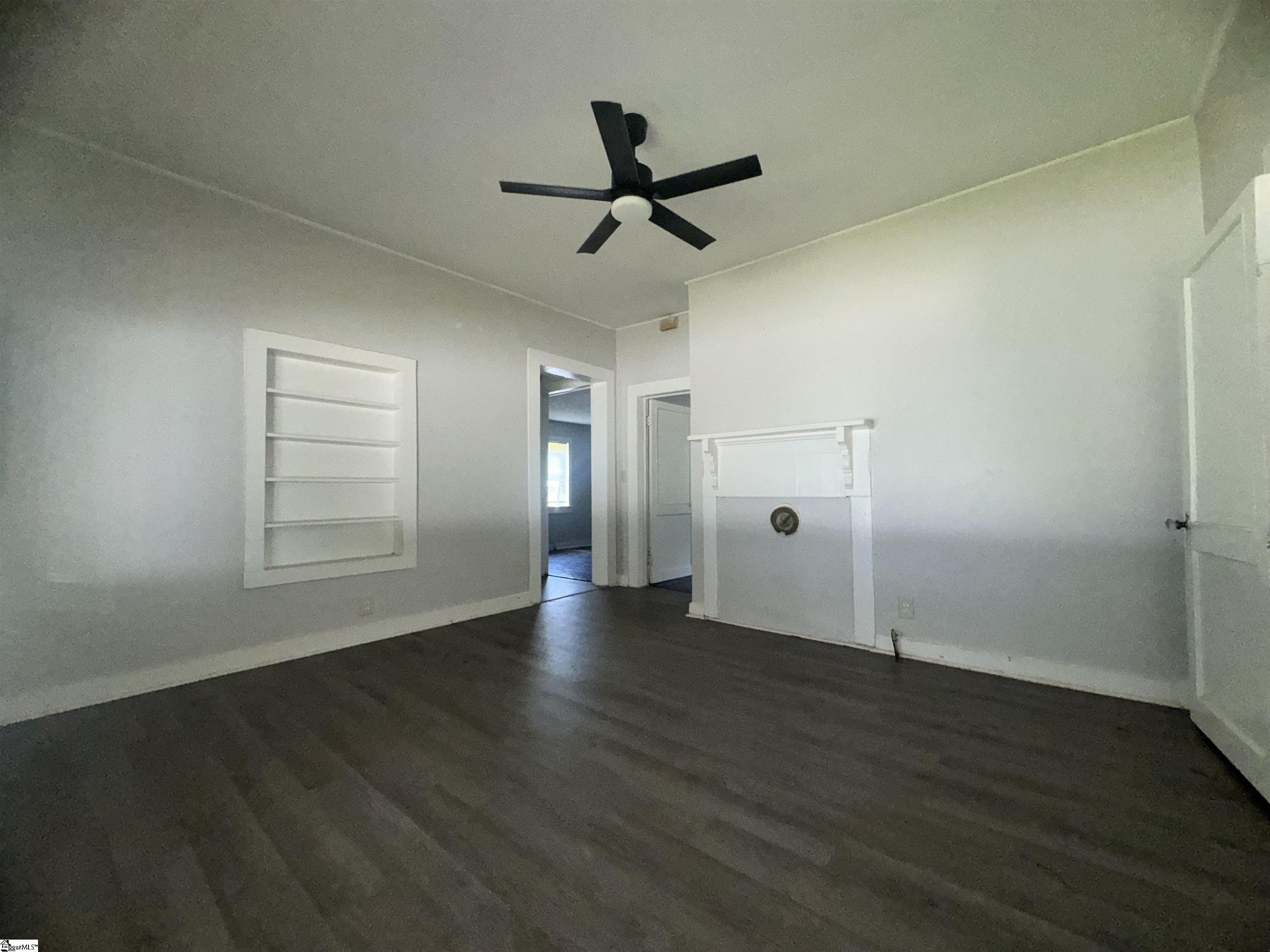 201 Hunters Court Laurens, SC 29360 - Photo 5 of 13