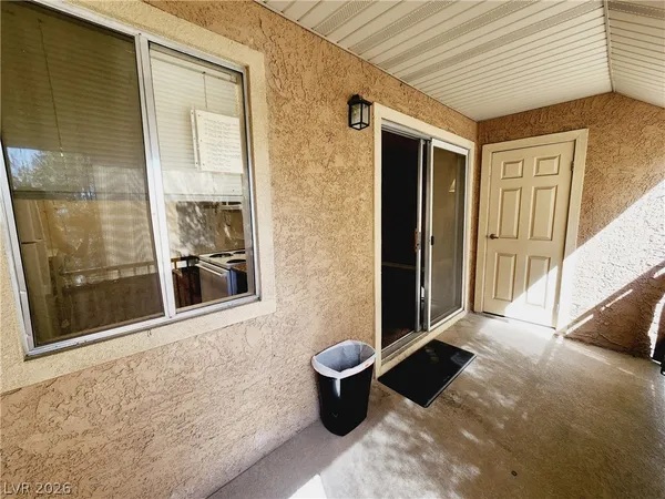 $1,050 | 5405 Indian River Drive, Unit 394, Las Vegas, NV 89103