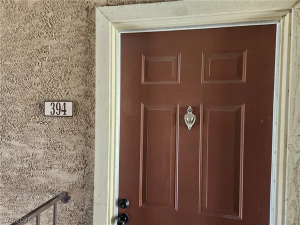 $1,050 | 5405 Indian River Drive, Unit 394, Las Vegas, NV 89103