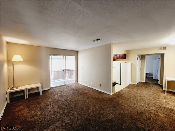 $1,050 | 5405 Indian River Drive, Unit 394, Las Vegas, NV 89103
