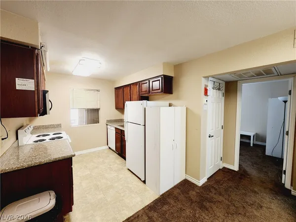 $1,050 | 5405 Indian River Drive, Unit 394, Las Vegas, NV 89103