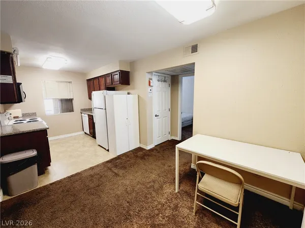 $1,050 | 5405 Indian River Drive, Unit 394, Las Vegas, NV 89103