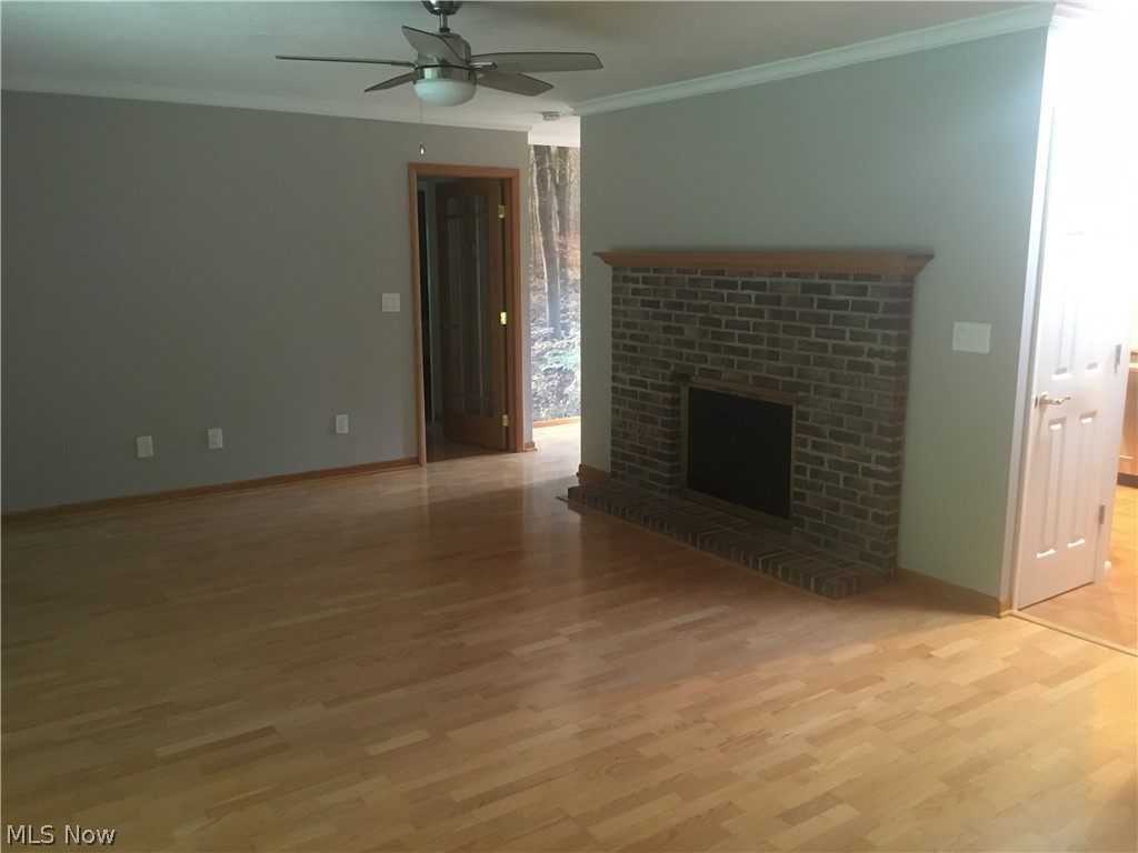 12816 Falling Water Road Strongsville, OH 44136 - Photo 5 of 16 Living Room