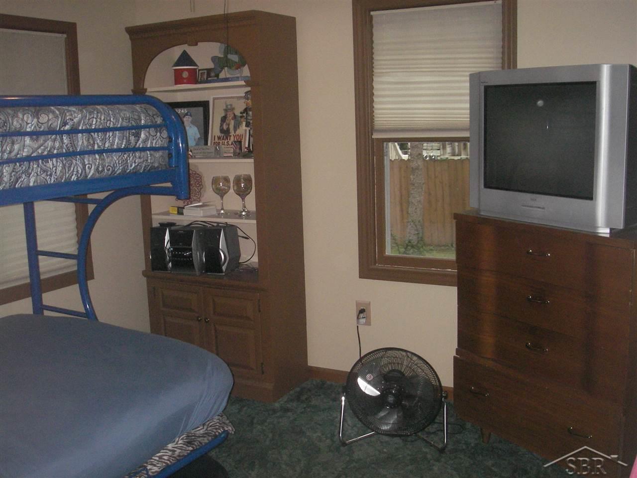 1565 Hemmeter Road Saginaw, MI 48638 - Photo 11 of 42 31286120-10.JPG