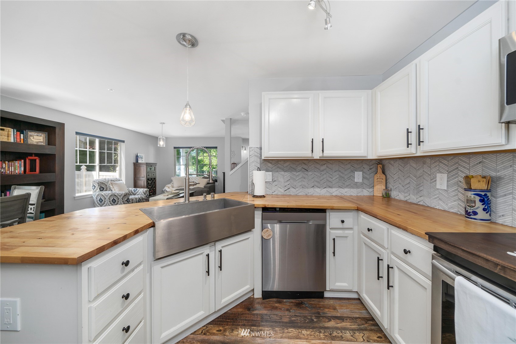 1429 Rooklidge Street DuPont, WA 98327 - Photo 14 of 36 Gallery Image 14