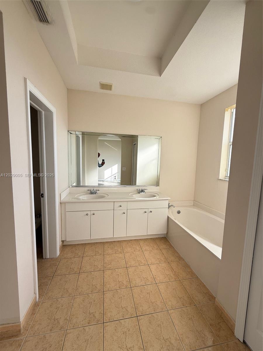 8528 Southwest 166th Place, Unit 8528 Miami, FL 33193 - Photo 18 of 27