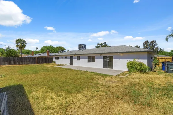 $374,999 | 4874 East Clinton Way, Fresno, CA 93703