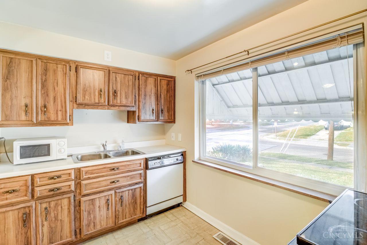3400 Eyrich Road Cincinnati, OH 45248 - Photo 14 of 36