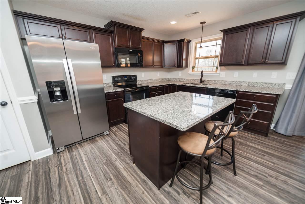 3111 Rainbow Lake Road Inman, SC 29349 - Photo 8 of 34