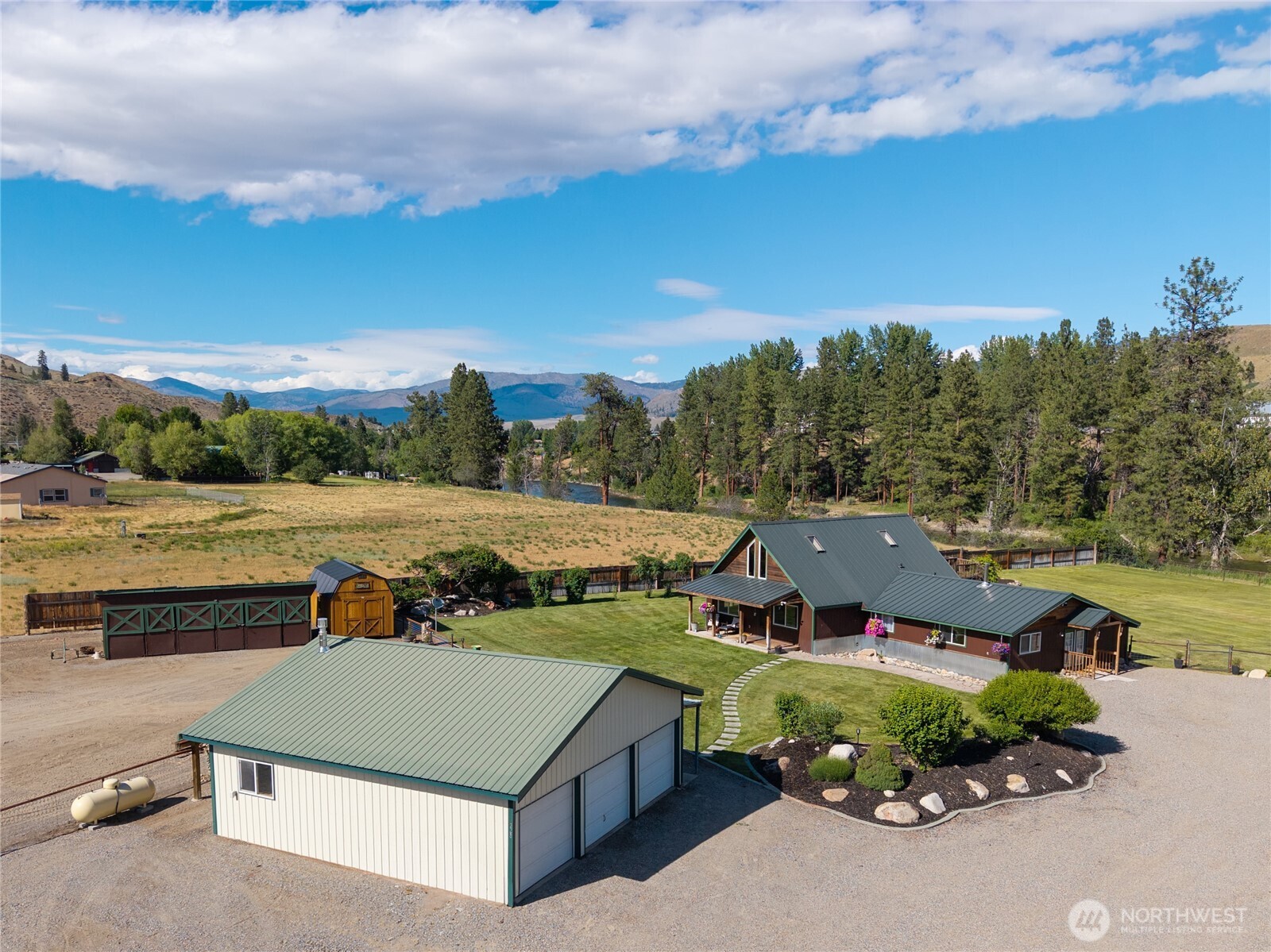 228 Twisp Carlton Road Carlton, WA 98814 - Photo 34 of 40