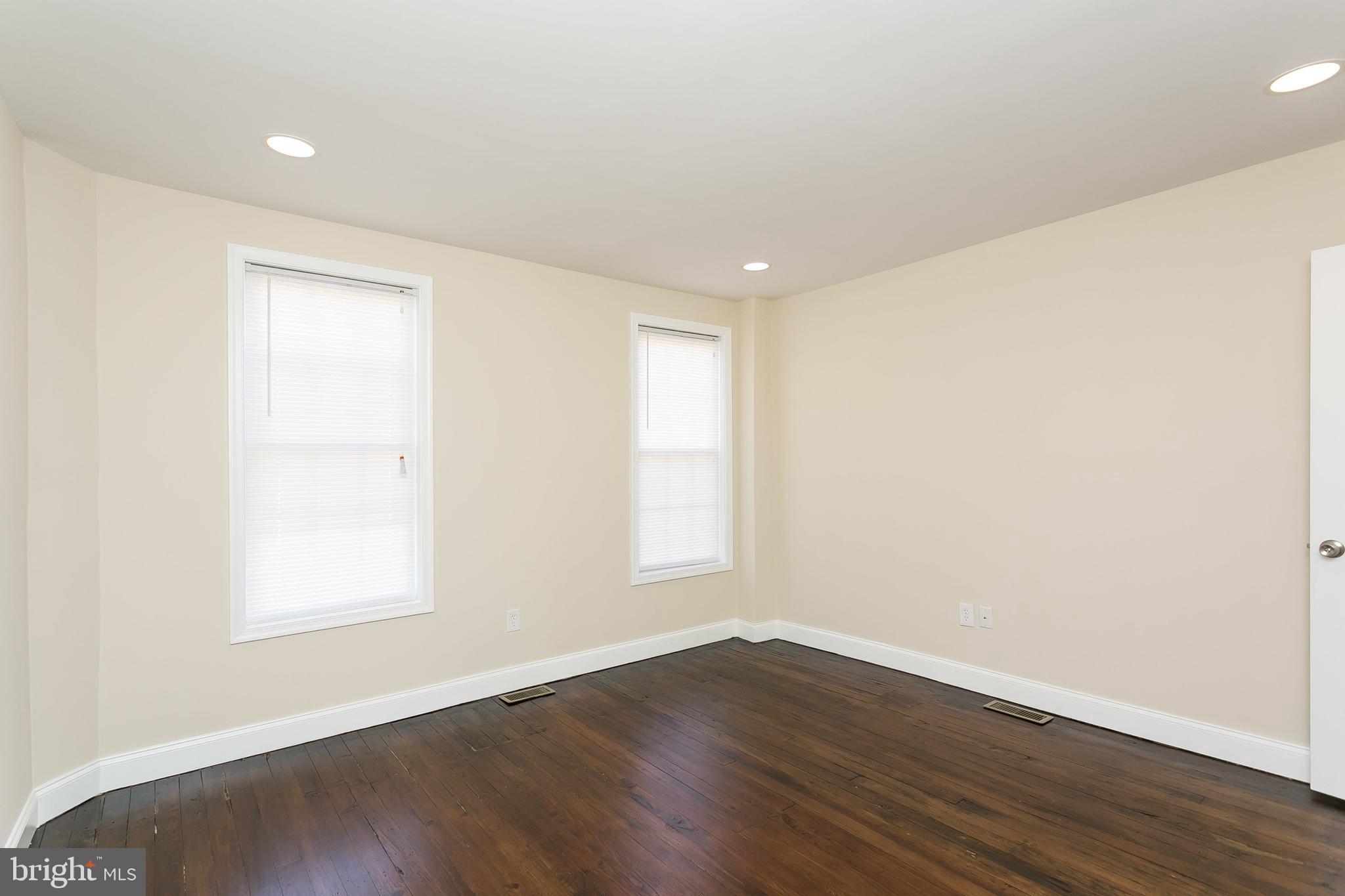 302 East 27th Street Baltimore, MD 21218 - Photo 18 of 31