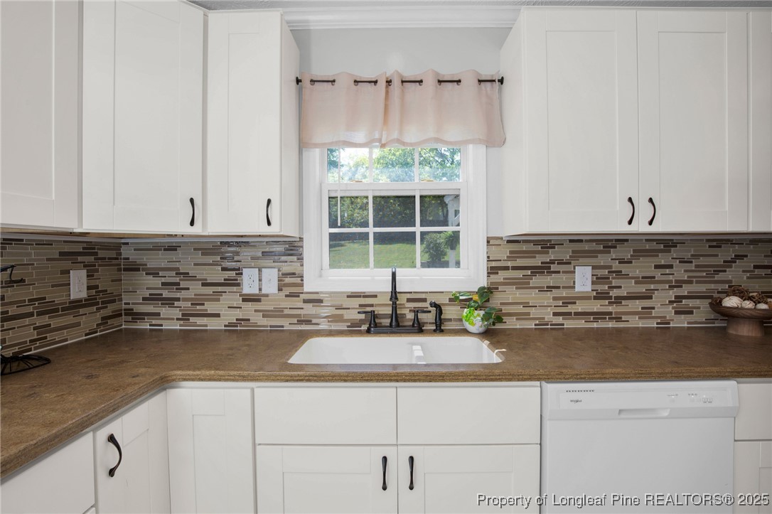 940 Lakeridge Drive Cameron, NC 28326 - Photo 13 of 36