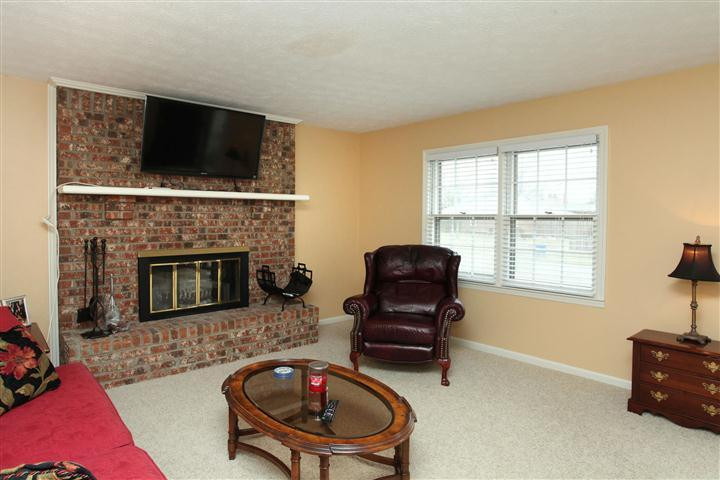 1064 Spring Run Road Lexington, KY 40514 - Photo 4 of 27 Photo 4